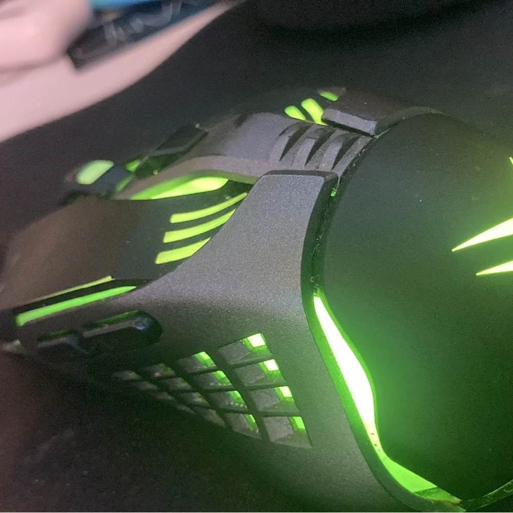 Gaming laptop (24 inch)